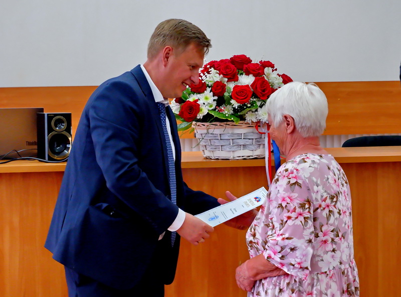 Евгений Щербаков поздравил озерских медработников с профессиональным праздником